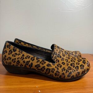 Dansko Olivia Loafer Slip on Calf Hair Leopard Animal Print Comfort Casual 41